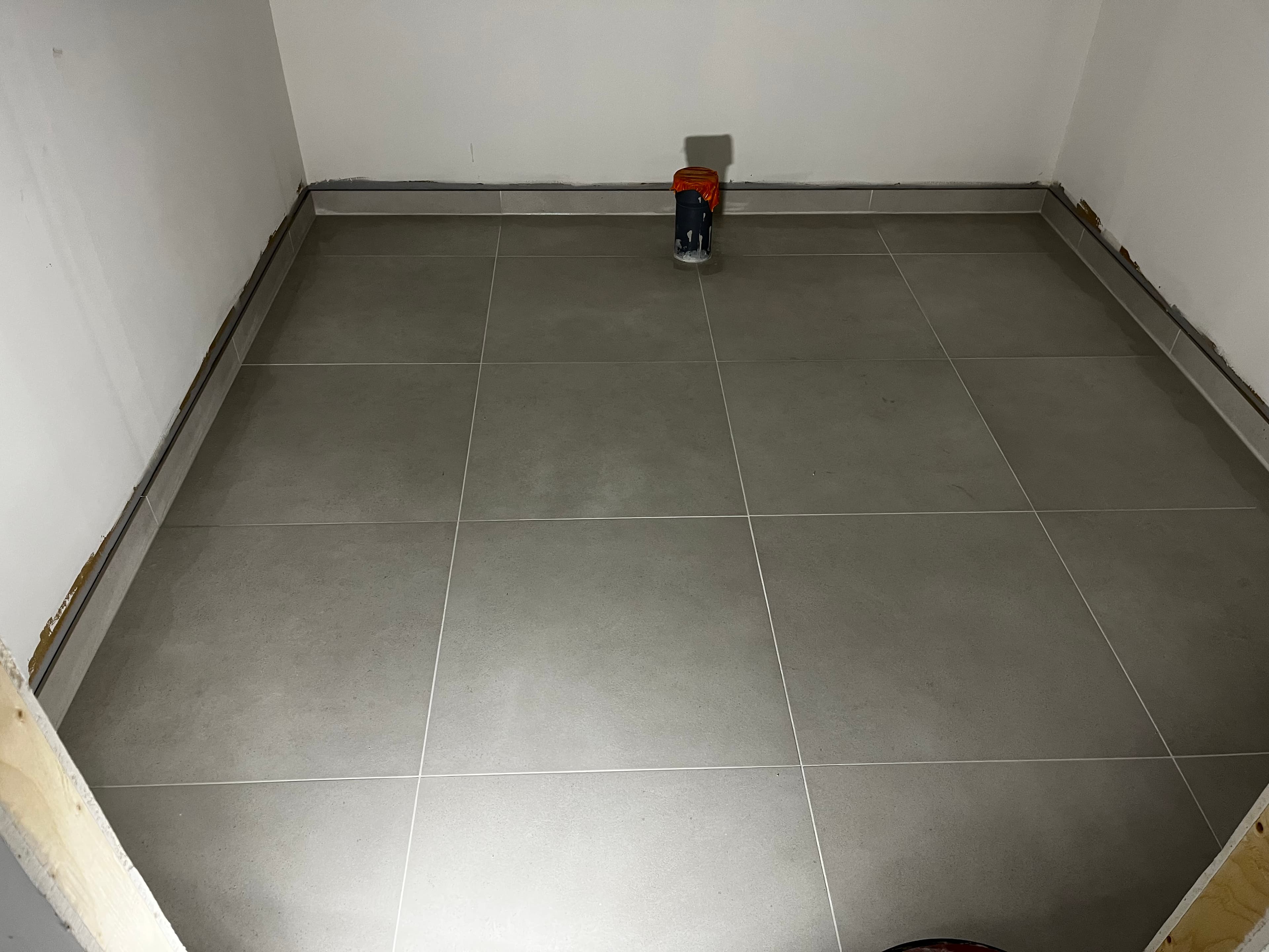 Valmis huoneistoremontin märkätila Raisiossa